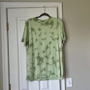 Lululemon men’s short sleeve green tie dye